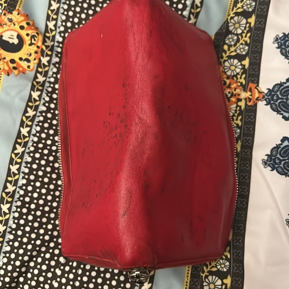 Alexander McQueen Red Long zip around wallet with skull tab. - Picture 8 of 9